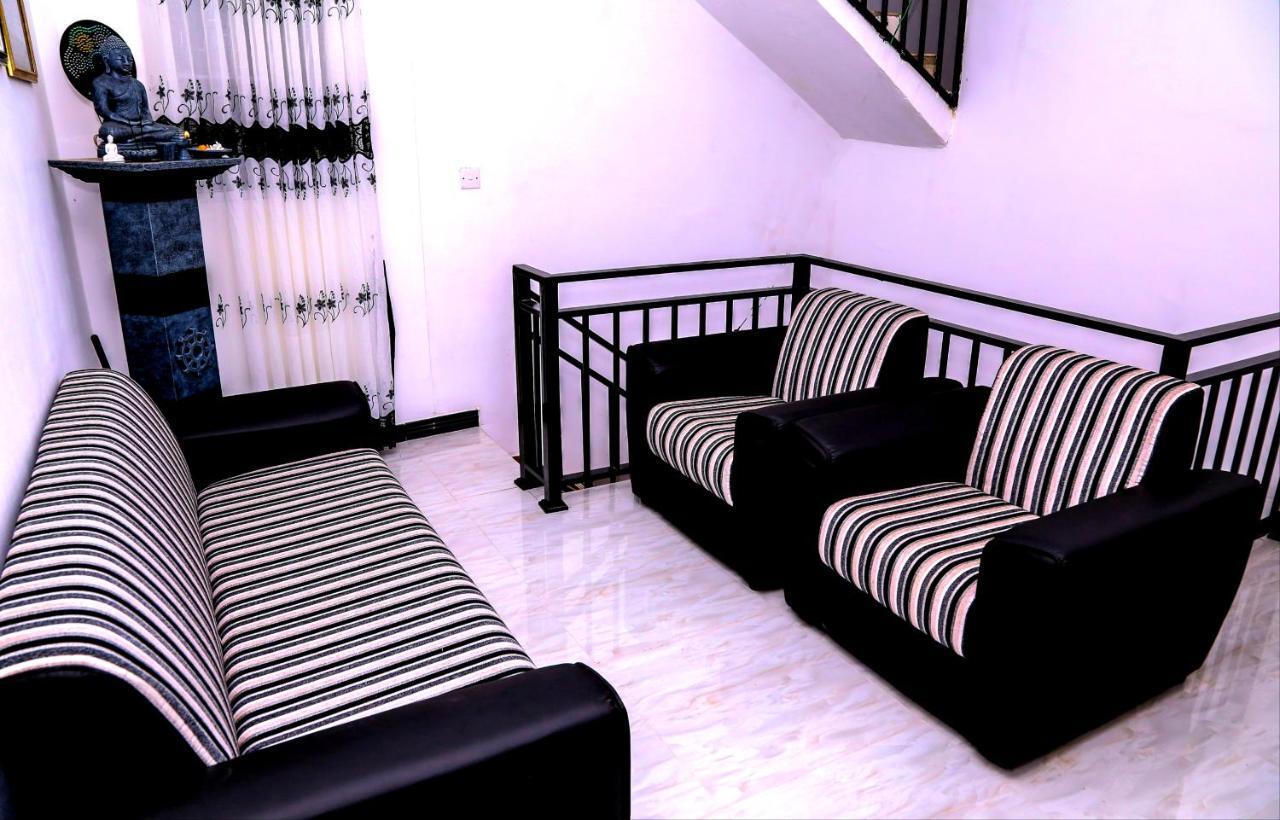 Sura Homestay Kandy Exterior photo
